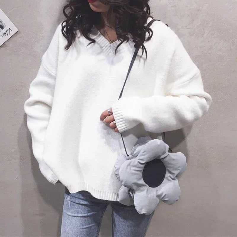 Cute Sunflower Shoulder Bag Womens Youth Fashion Flower shaped Soft Handbag Girls Cross Body Messenger Bag Womens Childrens Wallet M241014