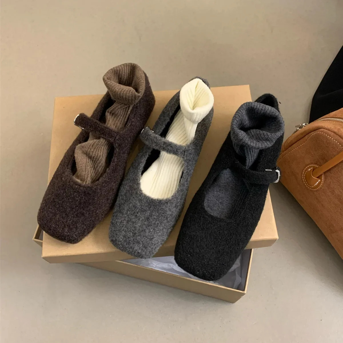 Fashion Square Toe Fleece Flet Ballet Flats New Woman Winter Warm Wool Mary Jane Shoes Ladies Elegant Plush Loafers 241014