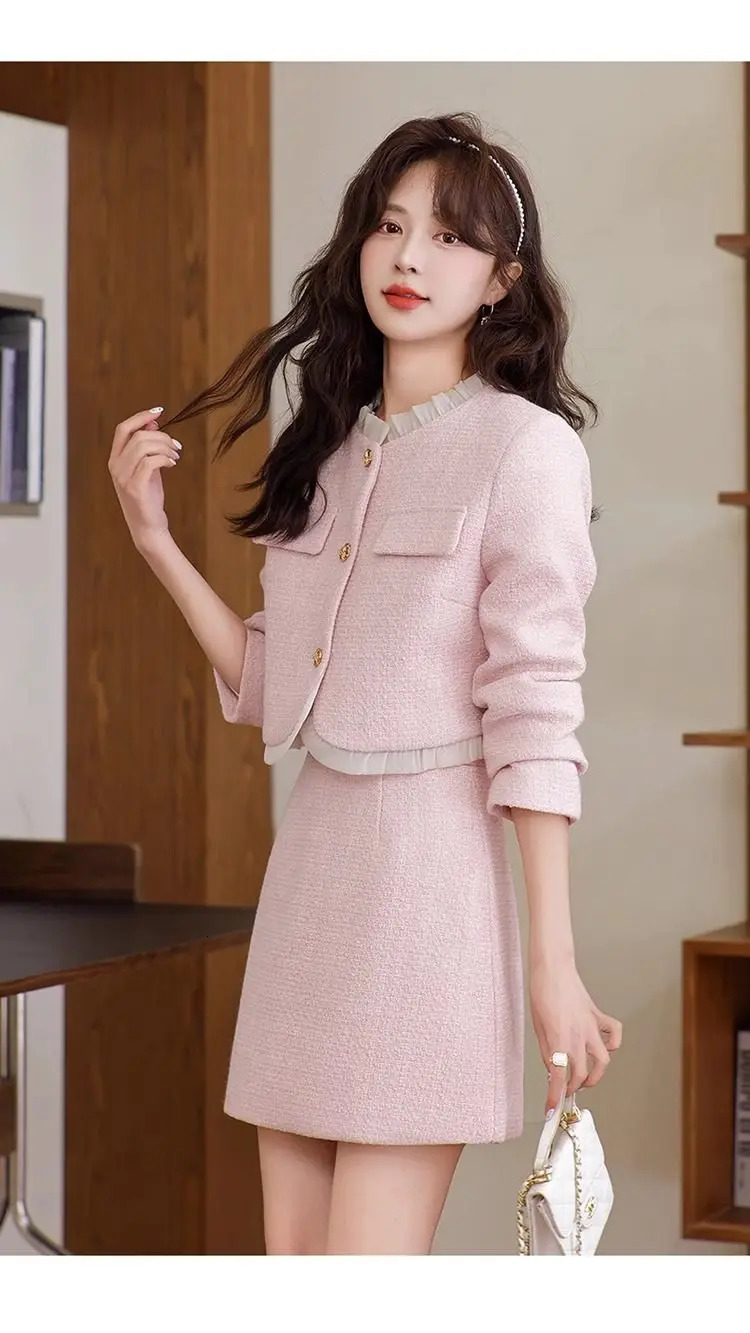 Womens perfume short thick tweed jacket skirt suit antique sweet wood ear splicing suit two-piece set 241014