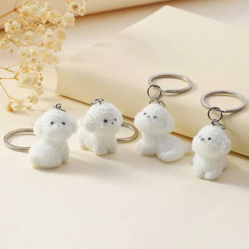 3D cartoon plush white dog keychain cute plush dog animal keychain bag pendant backpack charm car decoration accessories gift Y241014