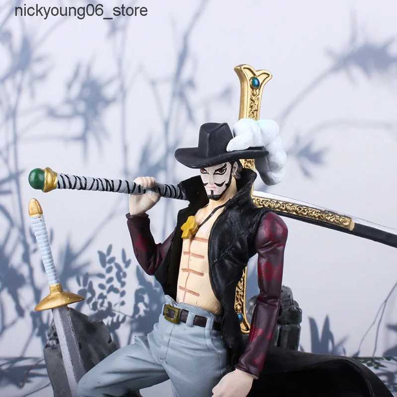 Action Toy Figures Anime One Piece 16CM Dracule Mihawk Figurine PVC Action Figure Collection GK Model Toy Kids Gift for Collectible Statue Ornament L2