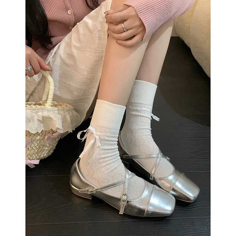 Medium Heeled Mary Jane Single Shoes 2024 New Women Shoes Thick Heeled Ballet Shoes Cross Buckle Shallow Soft Sole ShoesLX241014
