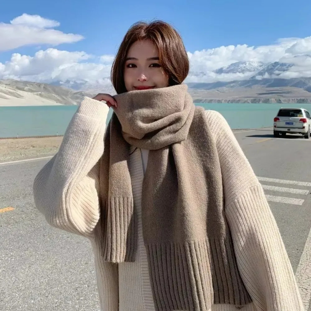 Warm Soft and Thick Wrap Shawl Scarf 2024 Latest Style Womens Autumn and Winter Knitted Woolen Scarf Neck Protection 241009