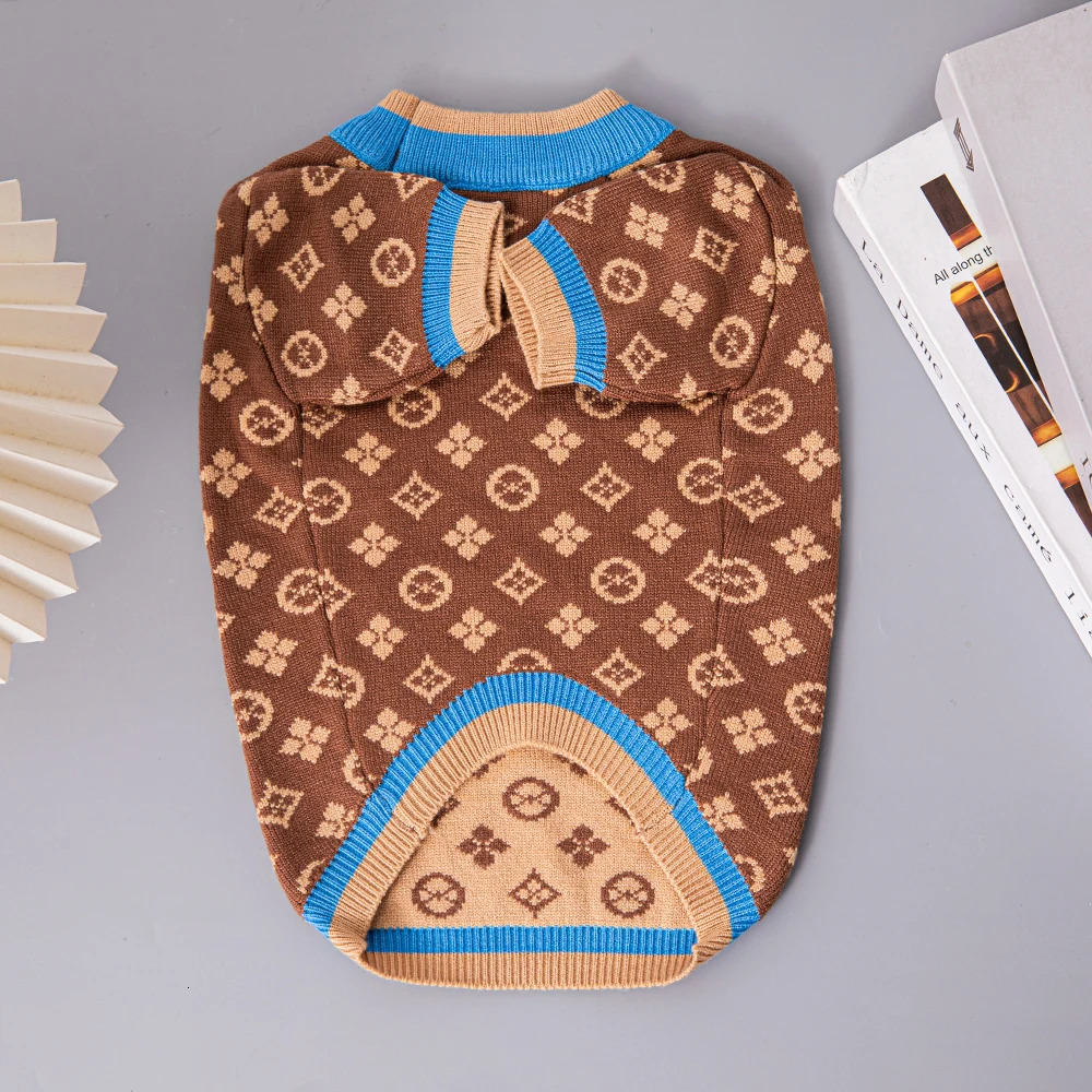 Autumn and Winter Fashion Warm Pet Sweater Dachshund Chihuahua Small Medium Dog Clothes 241010