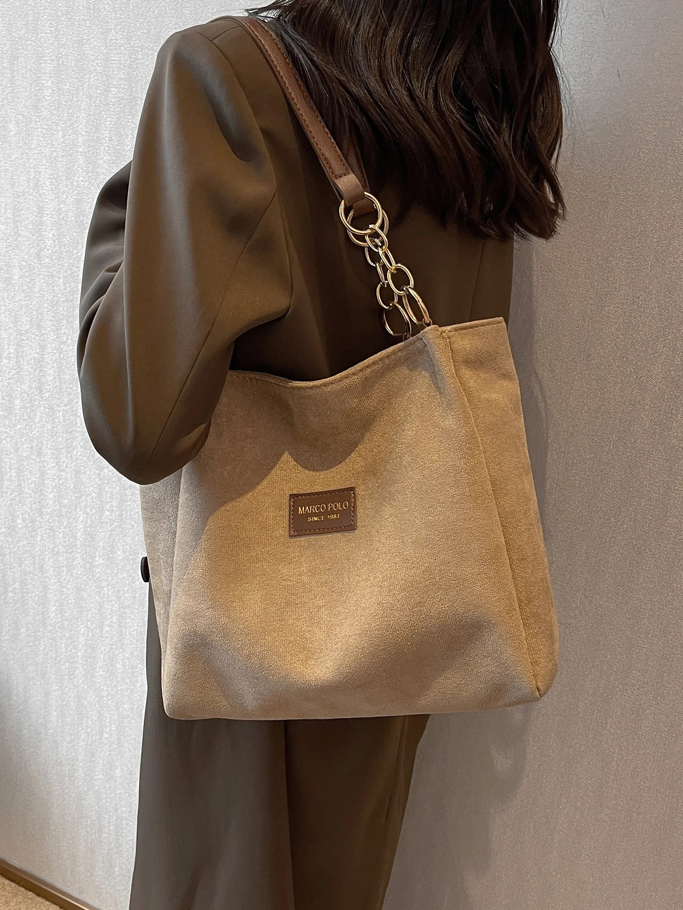 LargeVolume Suede Stylish Tote Bag For Ladies With One Shoulder 241011