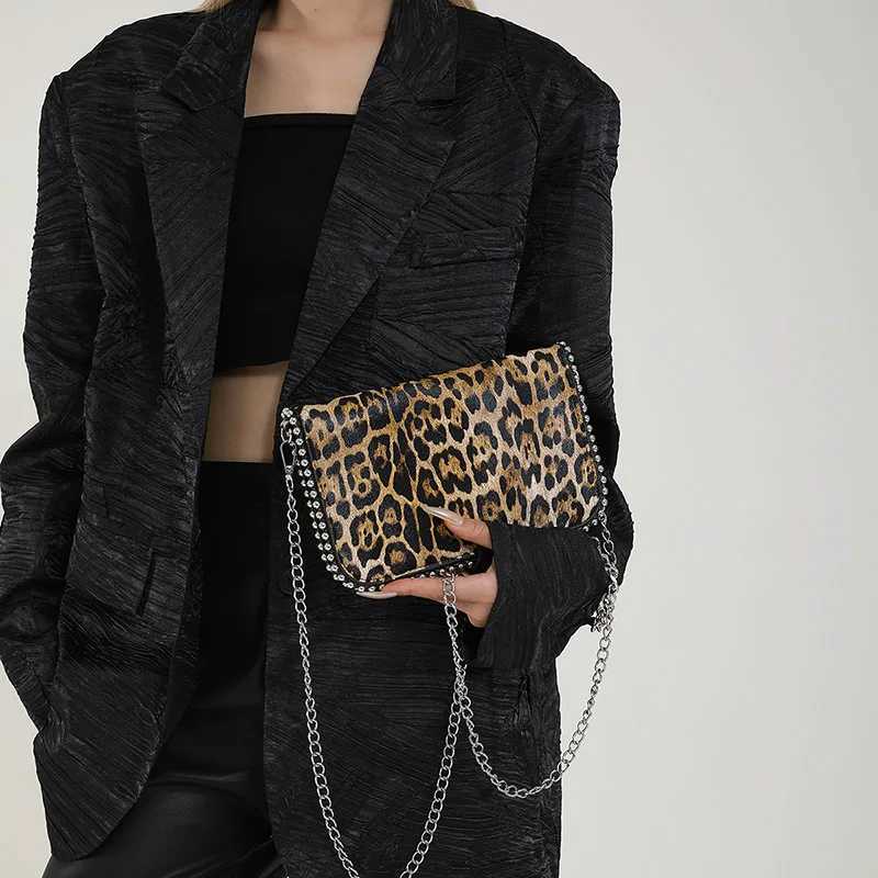 Fashion Chain Womens Cross Body Bag Designer Beaded Handbag Leopard PU Leather Womens Shoulder Bag Brand Small Flip Wallet M241014