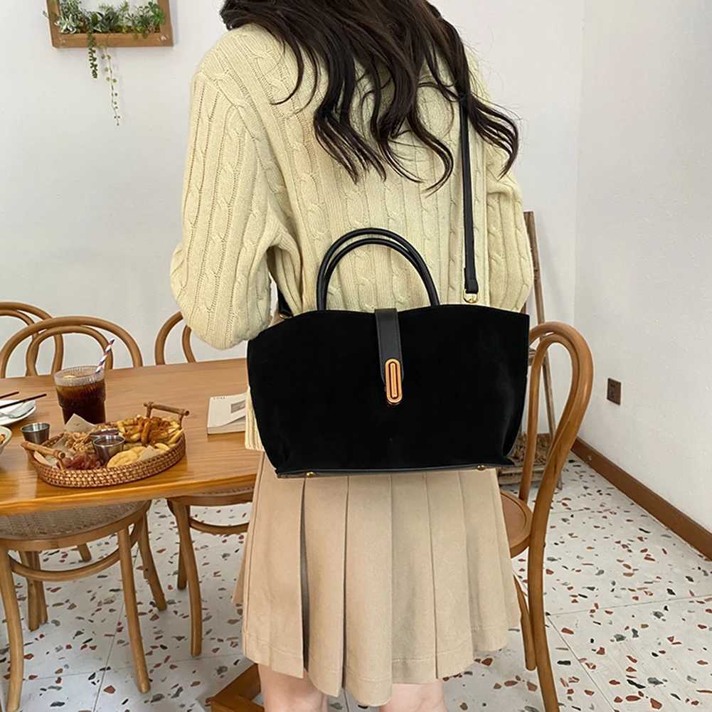 Ladies Faux Suede Tote Bag Fashion Shoulder Zip Closure Pu Crossbody Designer Handbag Simple Commuting 241014
