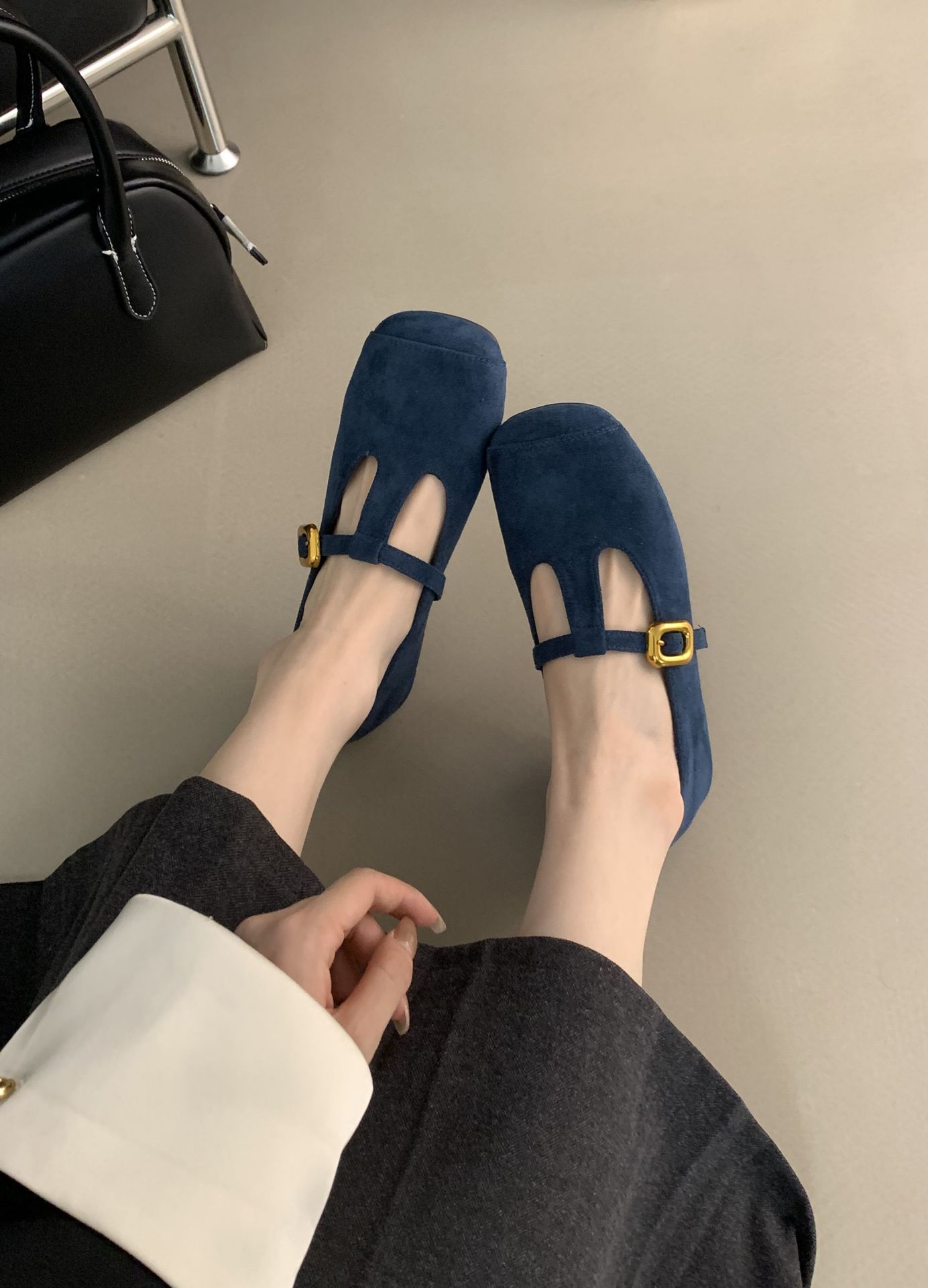 2025 S Fashion Designer Free Shipping New Mens Dress Shoes Ballet Flats Designer Shoe Women Round Head Low Heel Half Drag Womens Red Blue Brown Loafer