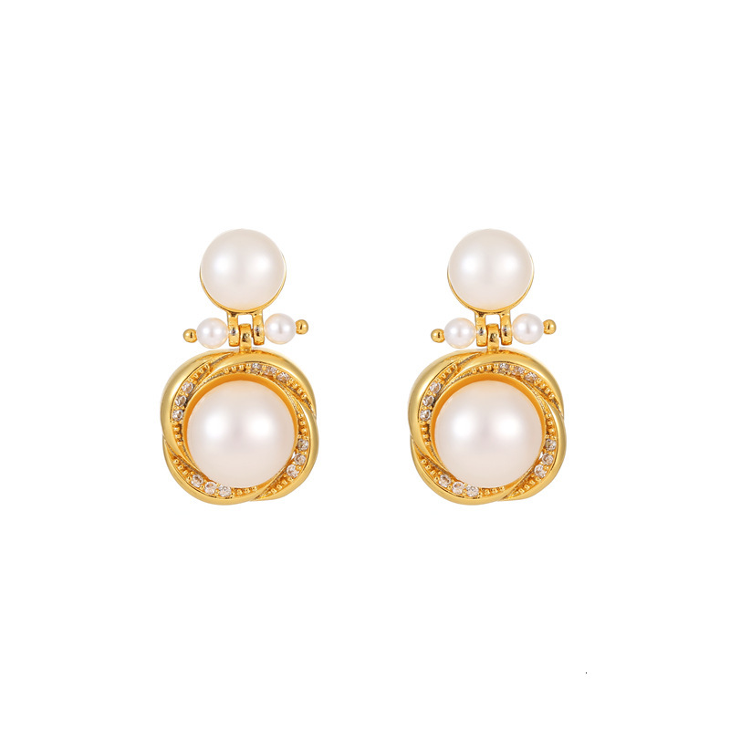 natural freshwater pearl brass gold-plated, light , niche earrings, sier needles