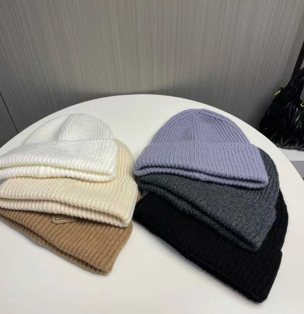 Designer Men and women Beanie Cap Luxury Skull Hat Knitted Caps Ski Hats Snapback Mask Fitted Unisex Winter Cashmere Casual Outdoor High Quality 17 Color