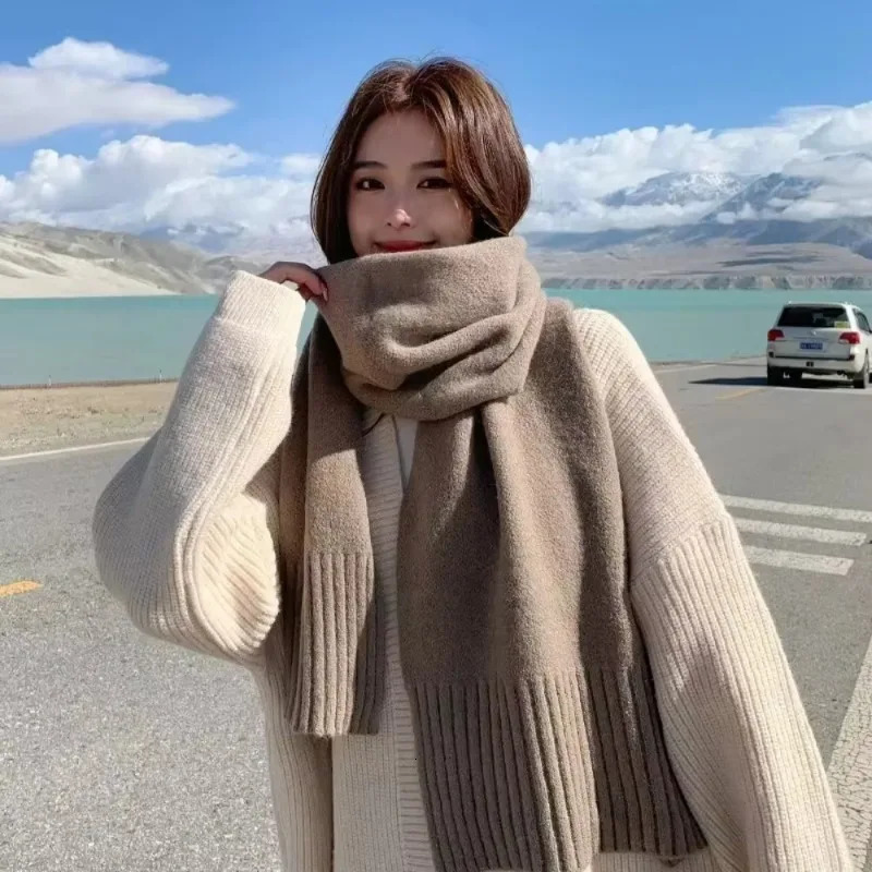 Korean Style Solid Color Knit Scarf for Students and Couples Fashionable Winter Neck Warmer Soft and Cozy 241009