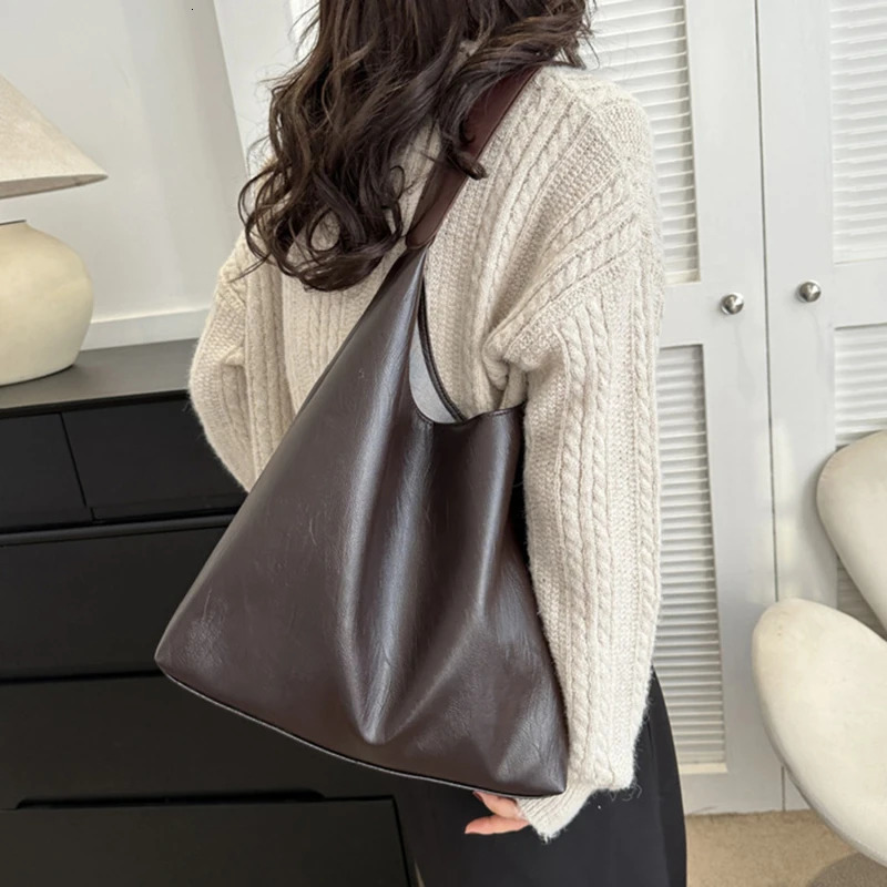 Large Capacity Female Handbag PU Underarm Bag Women Fashion Solid Color Simple One Shoulder Crossbody Commuting Tote 241011