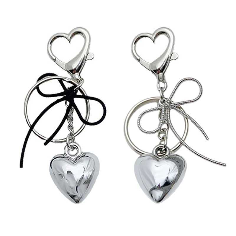 Y2K silver metal keychain simple bow heart-shaped keychain car key holder backpack hanging bag decoration Y241014