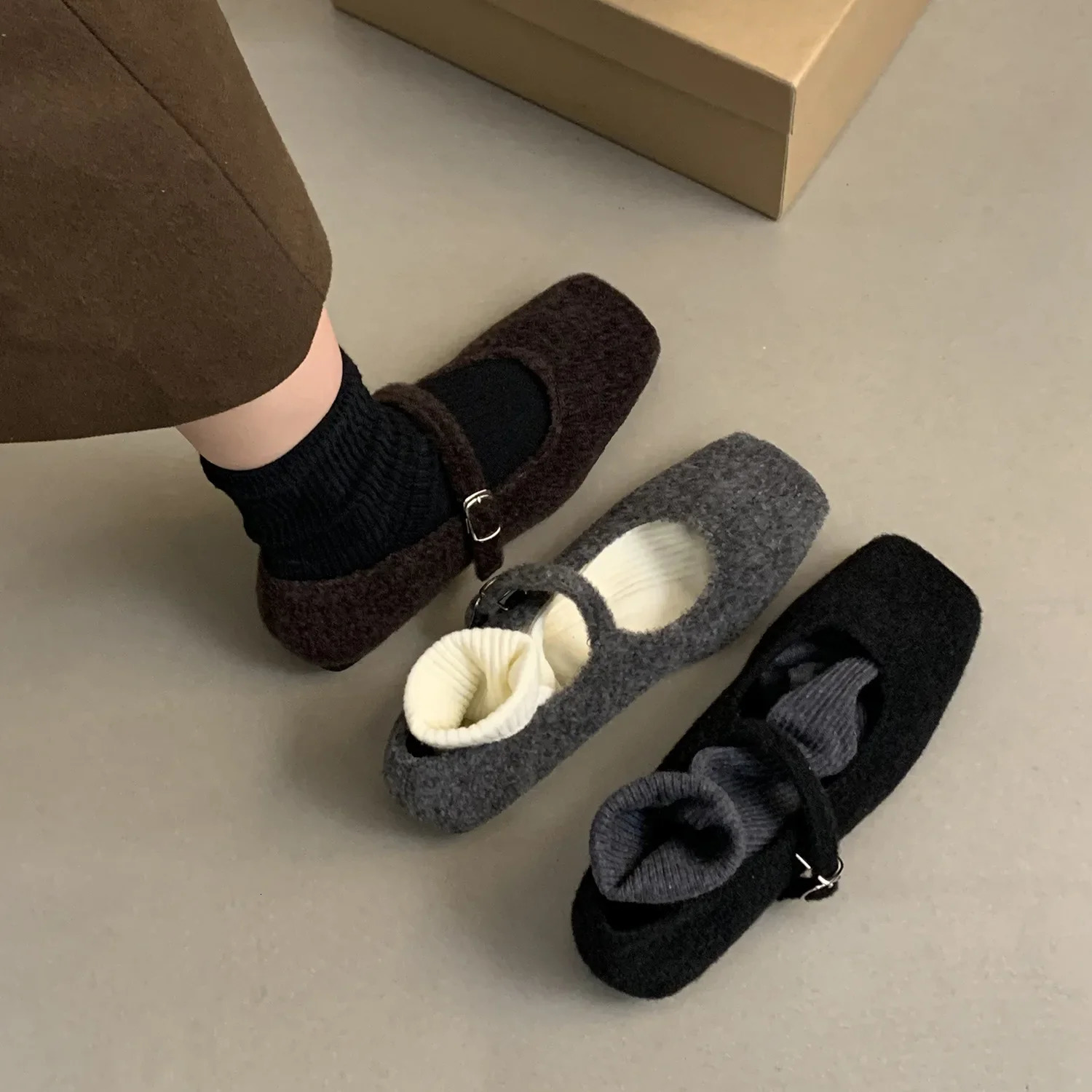 Fashion Square Toe Fleece Flet Ballet Flats New Woman Winter Warm Wool Mary Jane Shoes Ladies Elegant Plush Loafers 241014