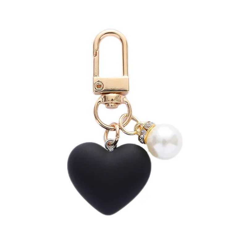 New Charm Pearl Love Keychain Pendant Girl Heart shaped Black and White Gloss Peach Heart shaped Accessories Cute Couple Bag Pendant Key Ring Y241014