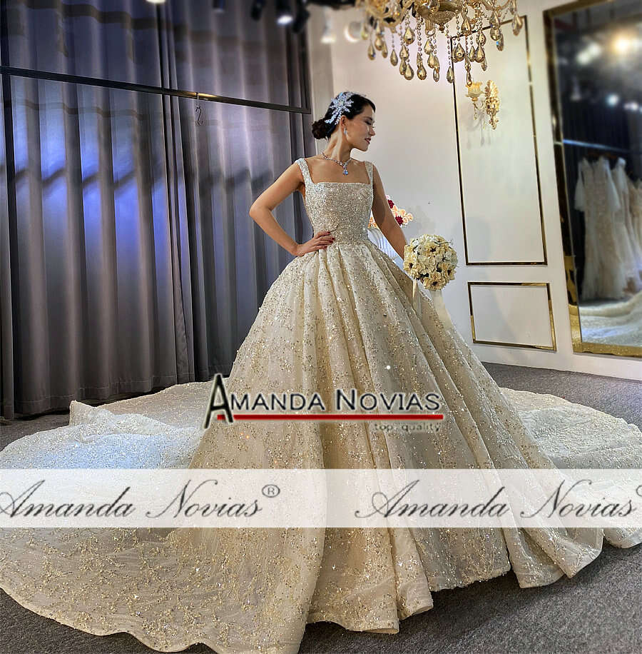 Beading Dress Straps Royal Long Train New Bridal Dresses Wedding Gowns es