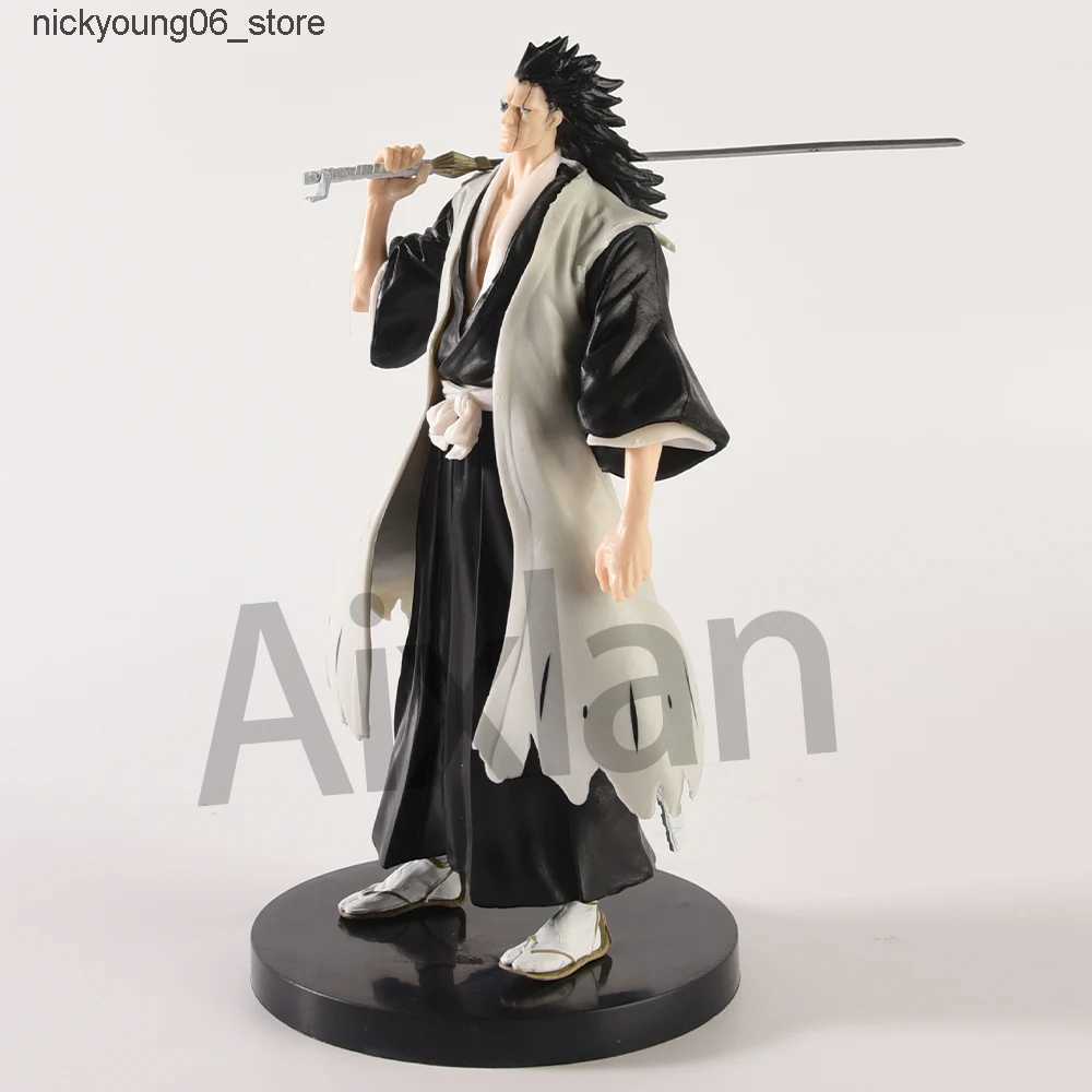 Action Toy Figures 18cm BLEACH Anime Figure Hitsugaya Toushirou Zaraki Kenpachi Kurosaki Ichigo PVC Action Figure Collectible Model Toys Kid Gift L240
