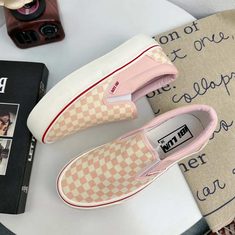 2024 Thick Sole Black White Sneakers Slip On Pink Canvas Checkered Pattern Female Girls Students Casual Shoes 241122
