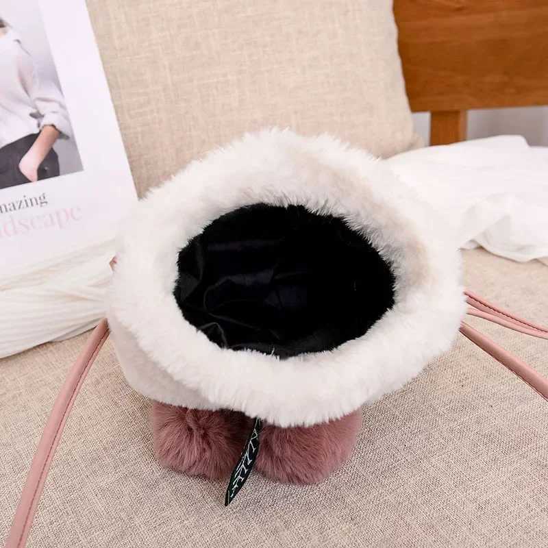 Womens small wallet and handbag womens faux fur cross body bag womens cute plush shoulder strap bag womens clutch bag M241014