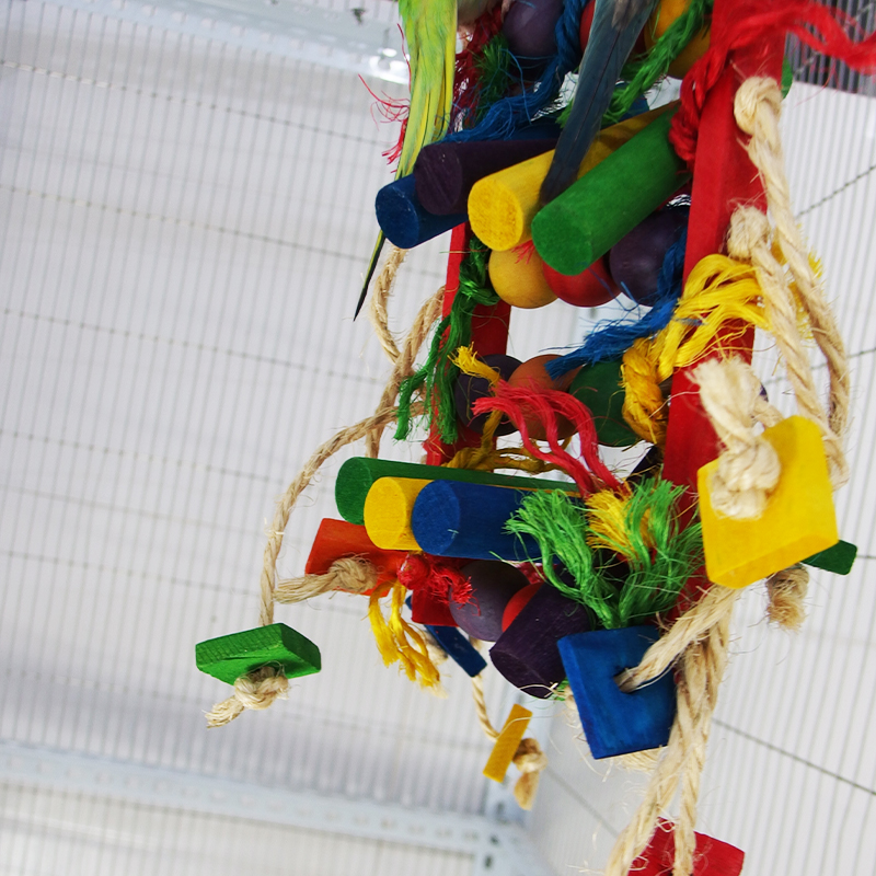 Colorful Hanging Wooden With Sisal Bird Toys Macaw Cockatoo Cockatiel Conure Handmade Toy Plant Fibre Parrot Bite-resistant Toy
