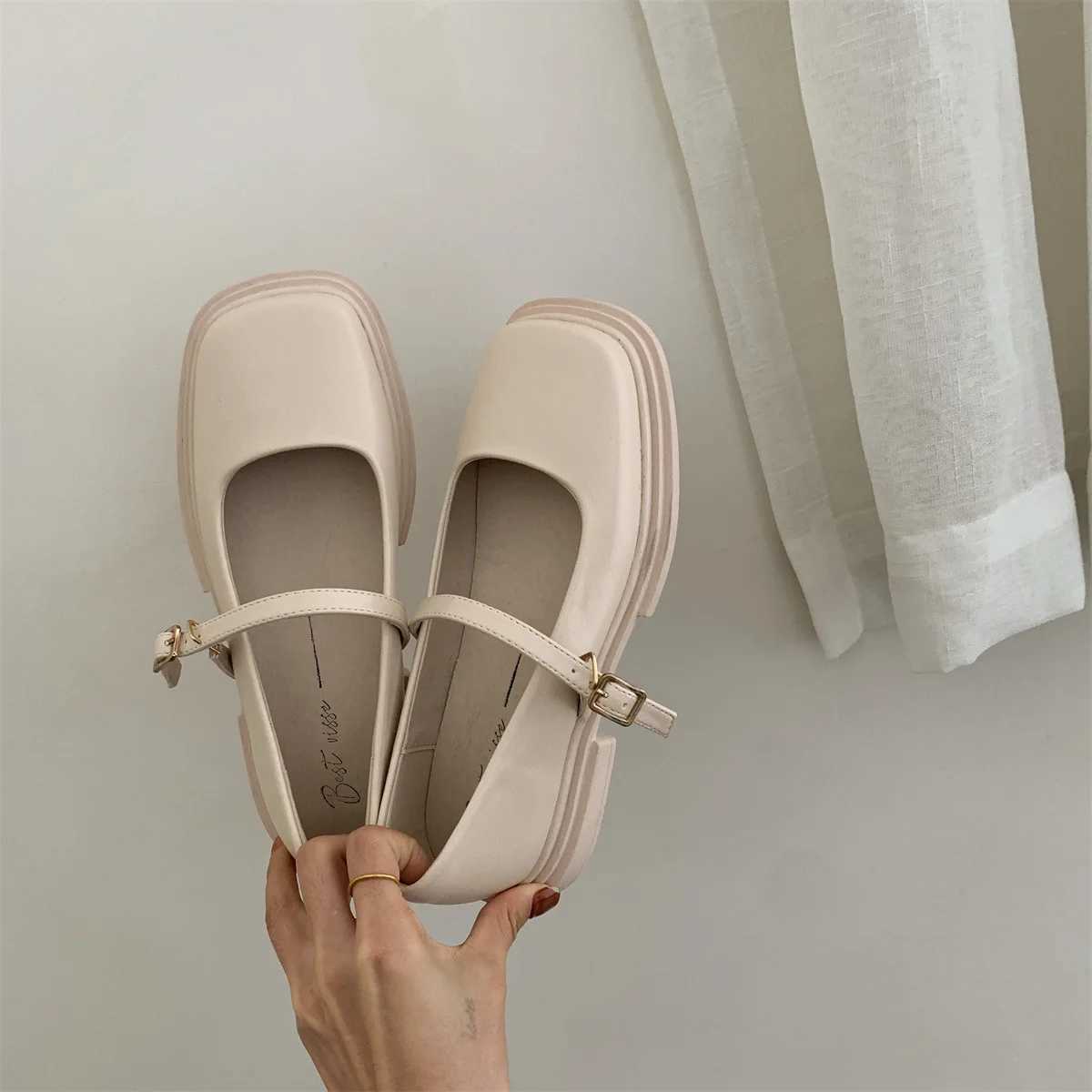 Women Thick Heels Elegant Shallow Footwear Fashion Lady Shoes Mary Jane Shoes Women Square Toe British Style Small Leather ShoesLX241014