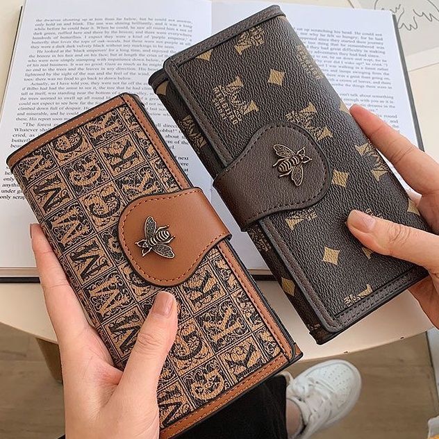 Women's 2024 New Style Designer Wallet Large Capacity Long Bee High Appearance Short Multi Card Handbag