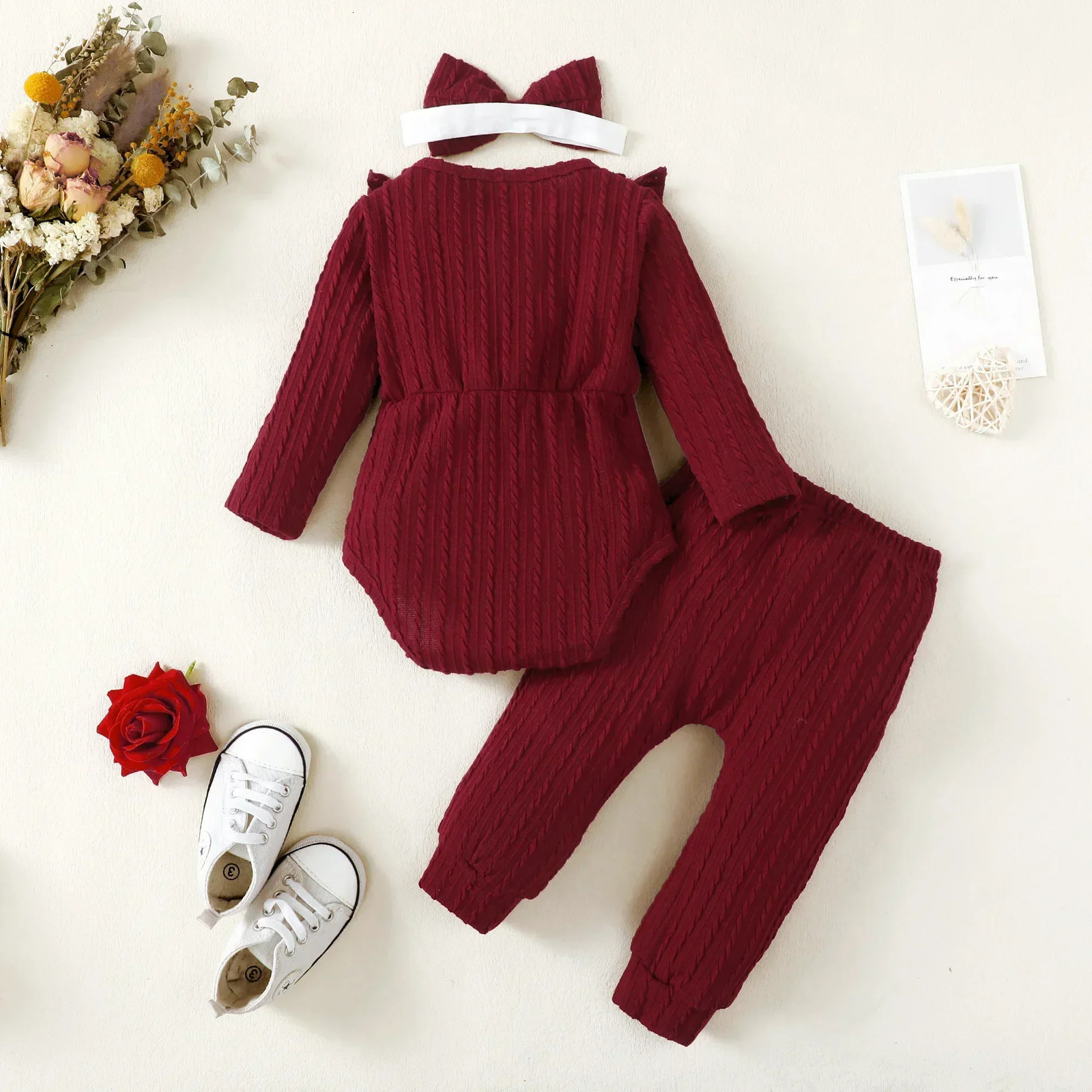 3Pcs born Clothes Set Baby Girl Romper Bow Fashion Long Sleeve Spring Autumn Winter 3 6 9 12 Months Infant Clothing 241011