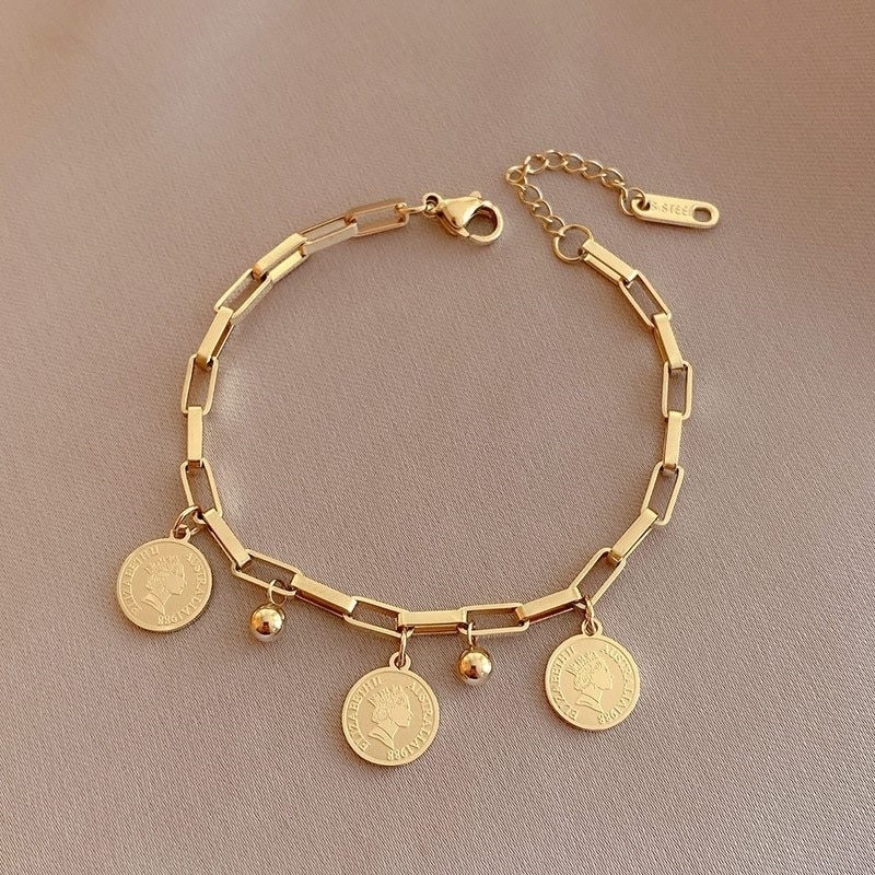 1pcs Goldcolor Bracelet Ladies Hip Hop Style Stainless Steel Round Sign Portrait Pendant Wide Cross Chain Jewelry y240919
