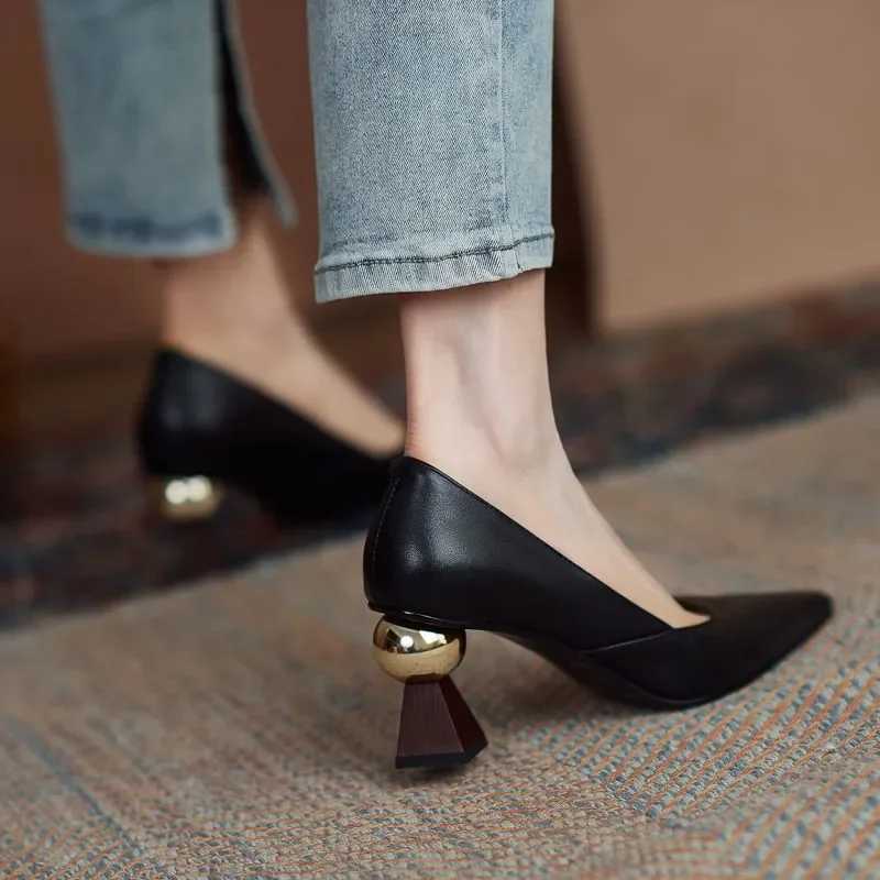 Handmade Leather Women Pumps Sexy Pointed Toe Chic Stylish Office Working Shoes Strange High Heel Stilettos Black Dress ShoesLX241014