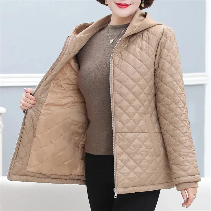 Autumn Winter Middle-age Women Quilted Cotton-padded Coats Female Zipper-up Hooded Jacket Thicken Warm Parkas Tops Overcoat 241010