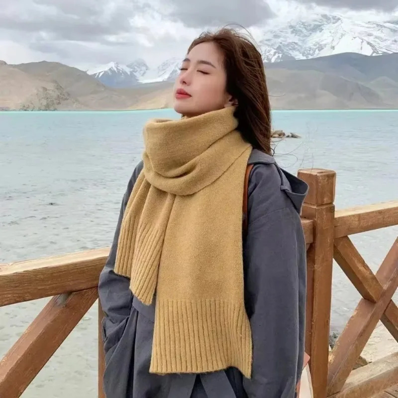 Korean Style Solid Color Knit Scarf for Students and Couples Fashionable Winter Neck Warmer Soft and Cozy 241009