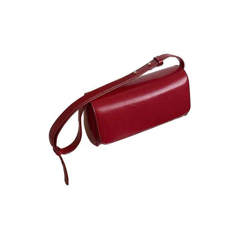 New Korean Womens Cross Body Bag Red Retro Pu Leather Flip Cover Womens Underwear Bag Fashionable Simple Womens Handbag M241014