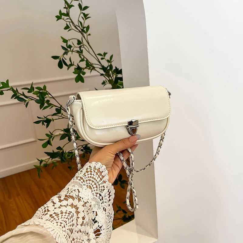 cherry red chain cross shaped bag new summer womens exquisite buckle design flip down arm bag fAshionable handbag M241014