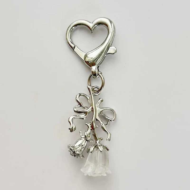 New Sweet Bow Rose Heart shaped Keychain Charm Earphone Box Pendant Decoration Charm Backpack Pendant Decoration Y2K Jewelry Gift Y241014