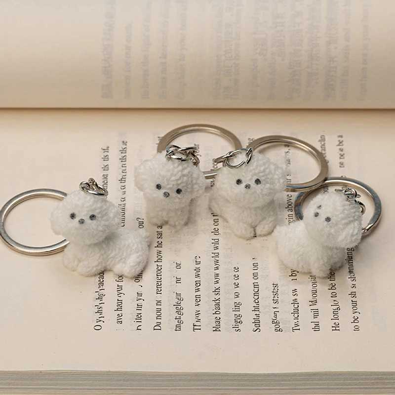 3D cartoon plush white dog keychain cute plush dog animal keychain bag pendant backpack charm car decoration accessories gift Y241014