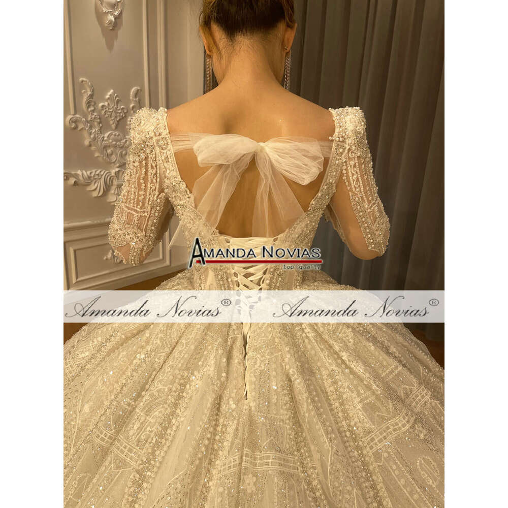 sy Square Collar Long Train Wedding Dress