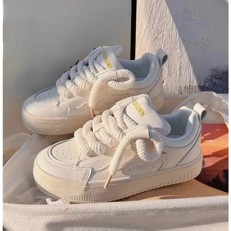 2024 NEW Sneakers Womens Sports Brand Casual Vulcanized Spring Woman Flats Ladies Shoes High Quality 240611 241122