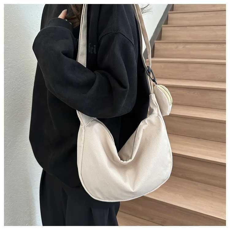 Canvas bag womens cross body bag large capacity forest leisure fully matched garbage bag shoulder bag M241014
