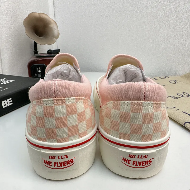 2024 Thick Sole Black White Sneakers Slip On Pink Canvas Checkered Pattern Female Girls Students Casual Shoes 241122
