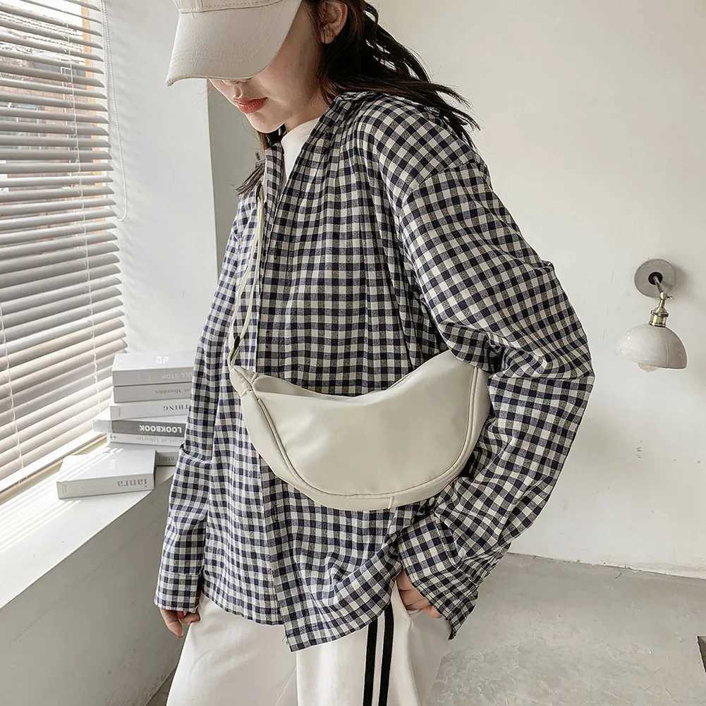 Leisure Half Month Bag Stray Cross Body Bag Female Designer Shoulder Bag Female Fanny Bag Handbag Travel Shopping Bag M241014