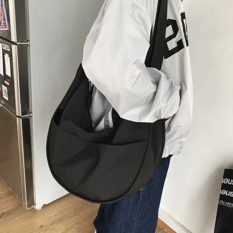 Y2k mens crossbody bag solid color large capacity homeless mid size Harajuku Japanese style nylon waterproof travel shoulder bag M241014