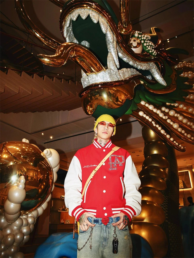 Broken Pearl Rhinestone Patchwork Leather Sleeve Baseball Jacket High Street Casual Loose Hiphop Rock Fashion 241011