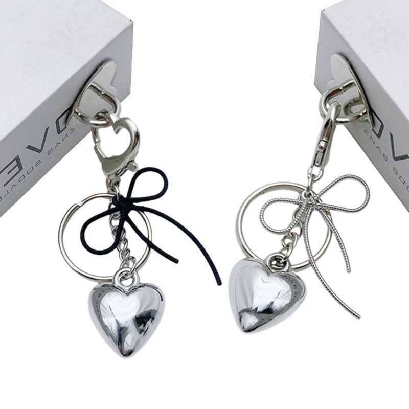 Y2K silver metal keychain simple bow heart-shaped keychain car key holder backpack hanging bag decoration Y241014