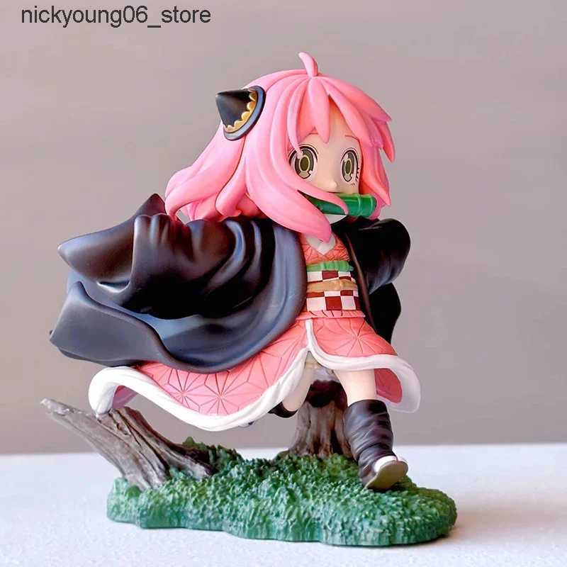 Action Toy Figures 12cm SPYFAMILY Figurine Anya Forger Action Figures Cos Running Kamado Nezuko Cute Maiden Anime PVC Model Collection Toys Gifts L240