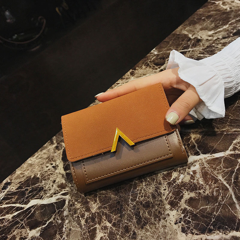 2024 New Designer V Fashionable Short Korean Cute and Fresh Women's Color blocked Three fold Wallet