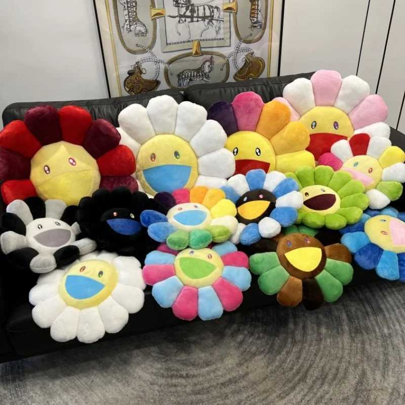 Creative Sunflower Filling Pad Plush Pillow Cute Smile Rainbow Sunflower Decorative Pillow Office Back Plush Pad W240819