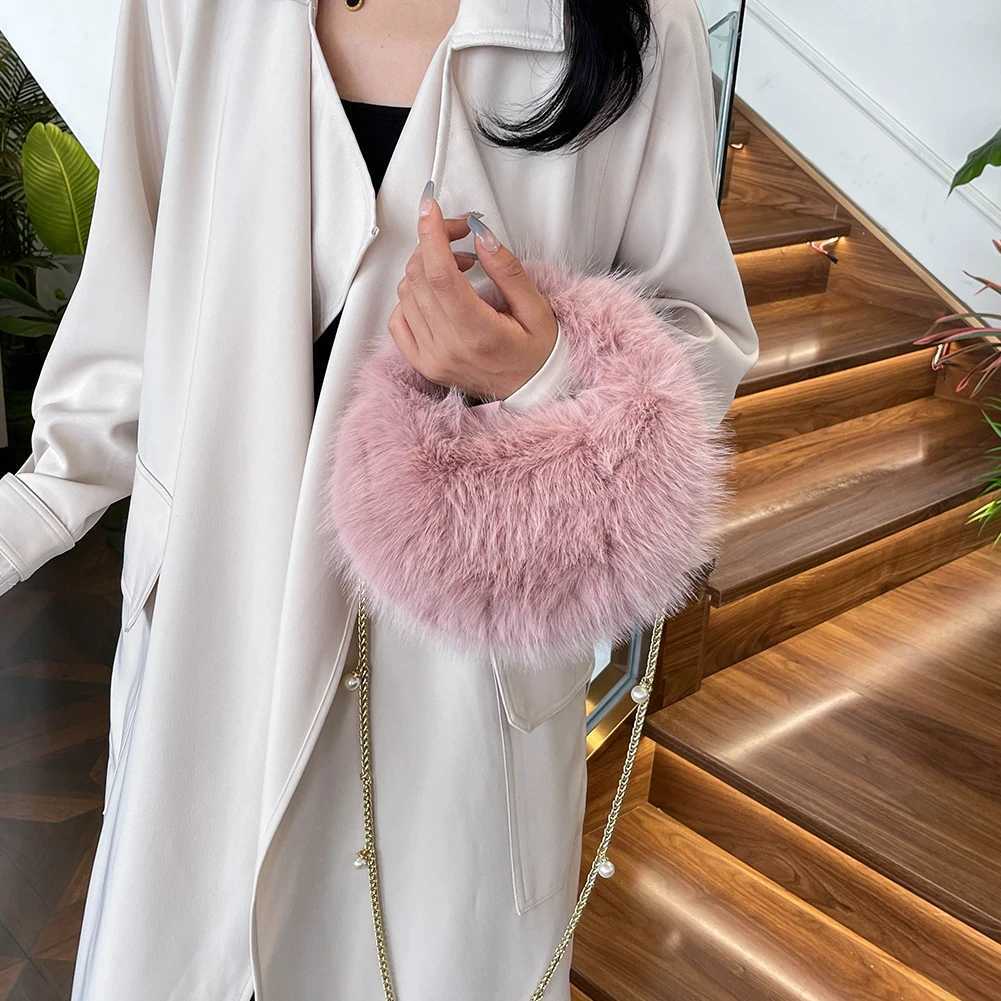 Faux Fox Fur Shoulder Bag with Chain for Ladies Crossbody Pearl Clutch Purse Hobo Work Travel 241014