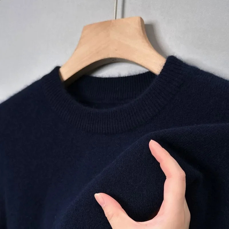 High Quality Woolen Sweater Mens 100% Pure Wool Thickened Warm Semiturtleneck Round Neck Winter Knit Base Pullover Top 241011