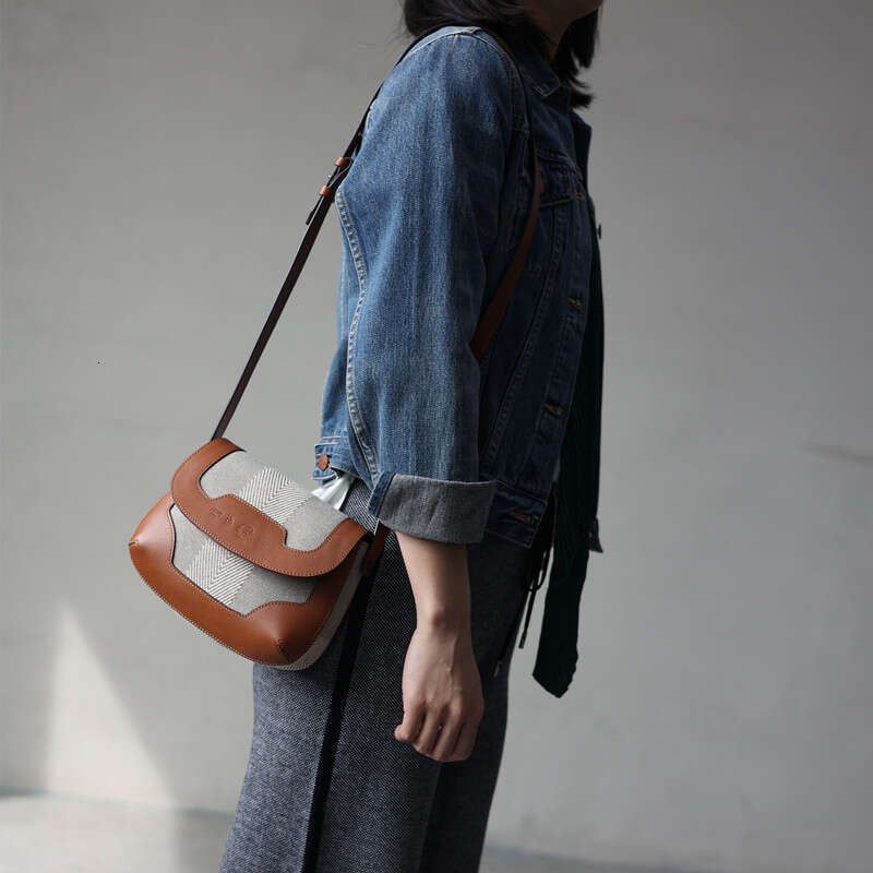 Women Chic Shoulder… - image