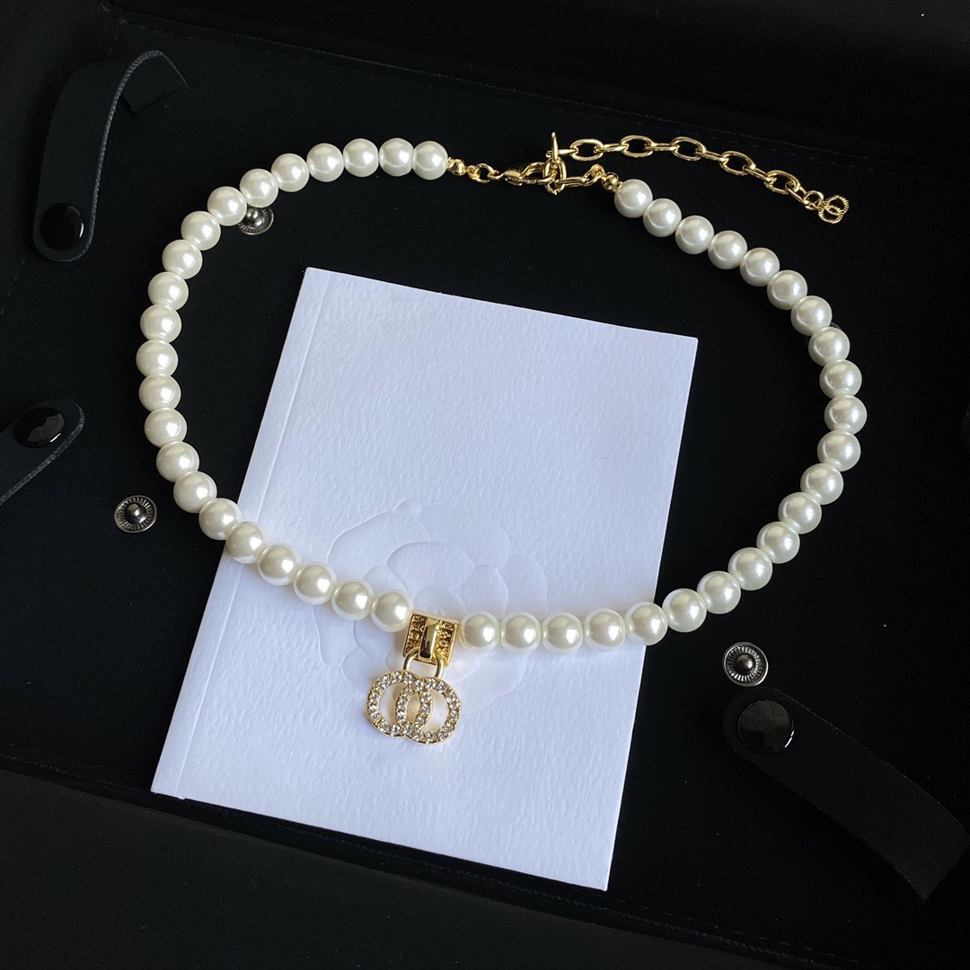 Classic Design Necklace Pearl Chain Crystal Diamond Gold Silver Pendant Necklaces Stainless Steel Boutique Women Jewelry Gift Fashion Accessories Stamp Letters